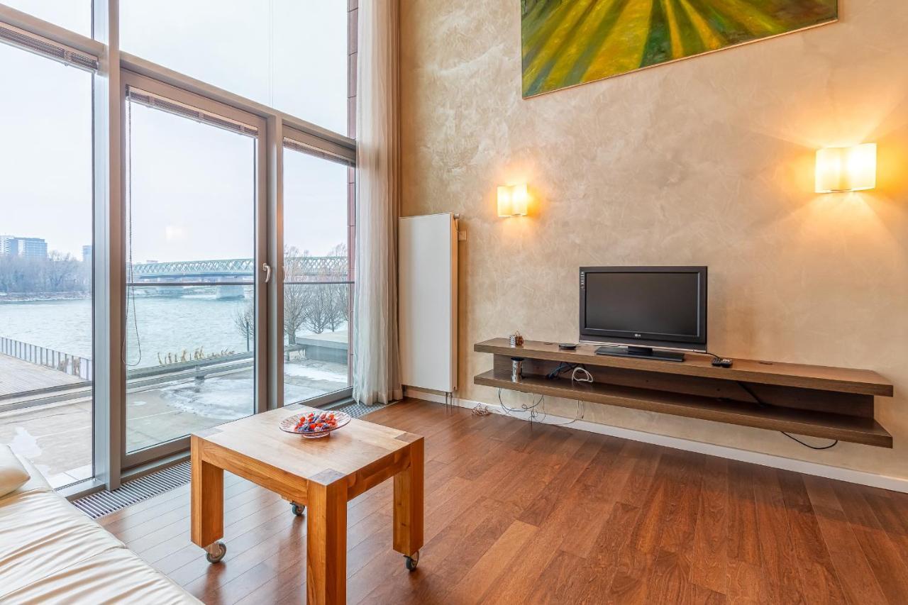 Appartamento Luxury With Danube River View Bratislava Esterno foto